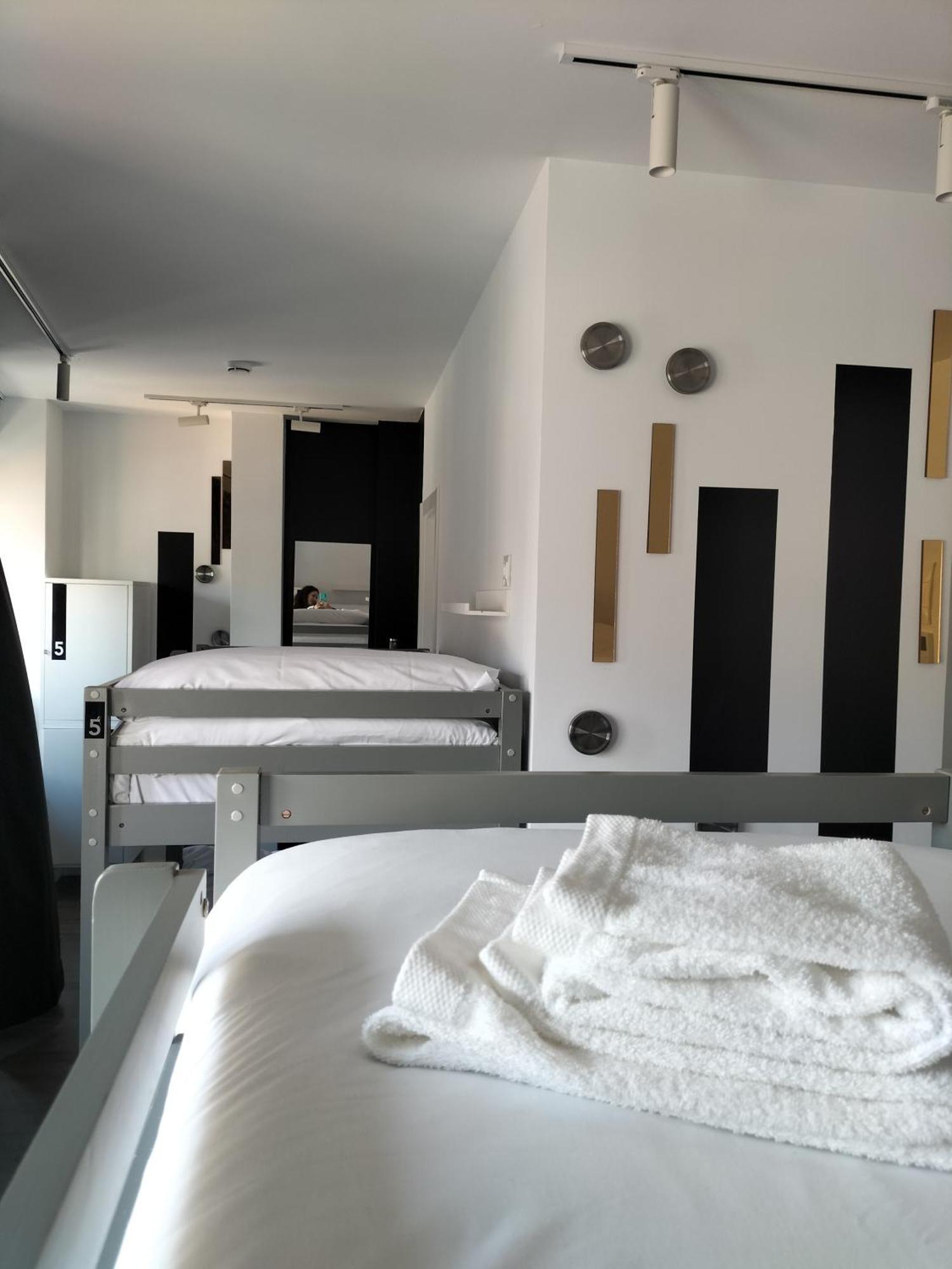 Hostel Alicante A-Cero Living Luaran gambar